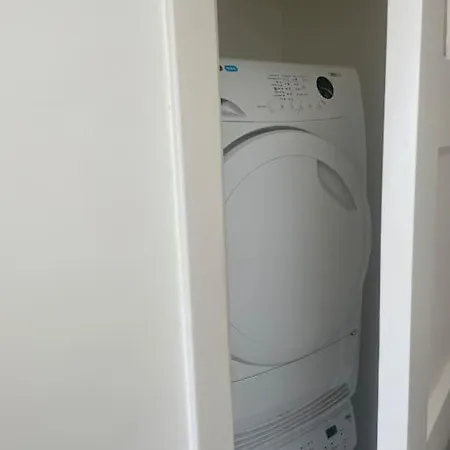 Private Studio Ahoy/zuidplein Апартаменты *